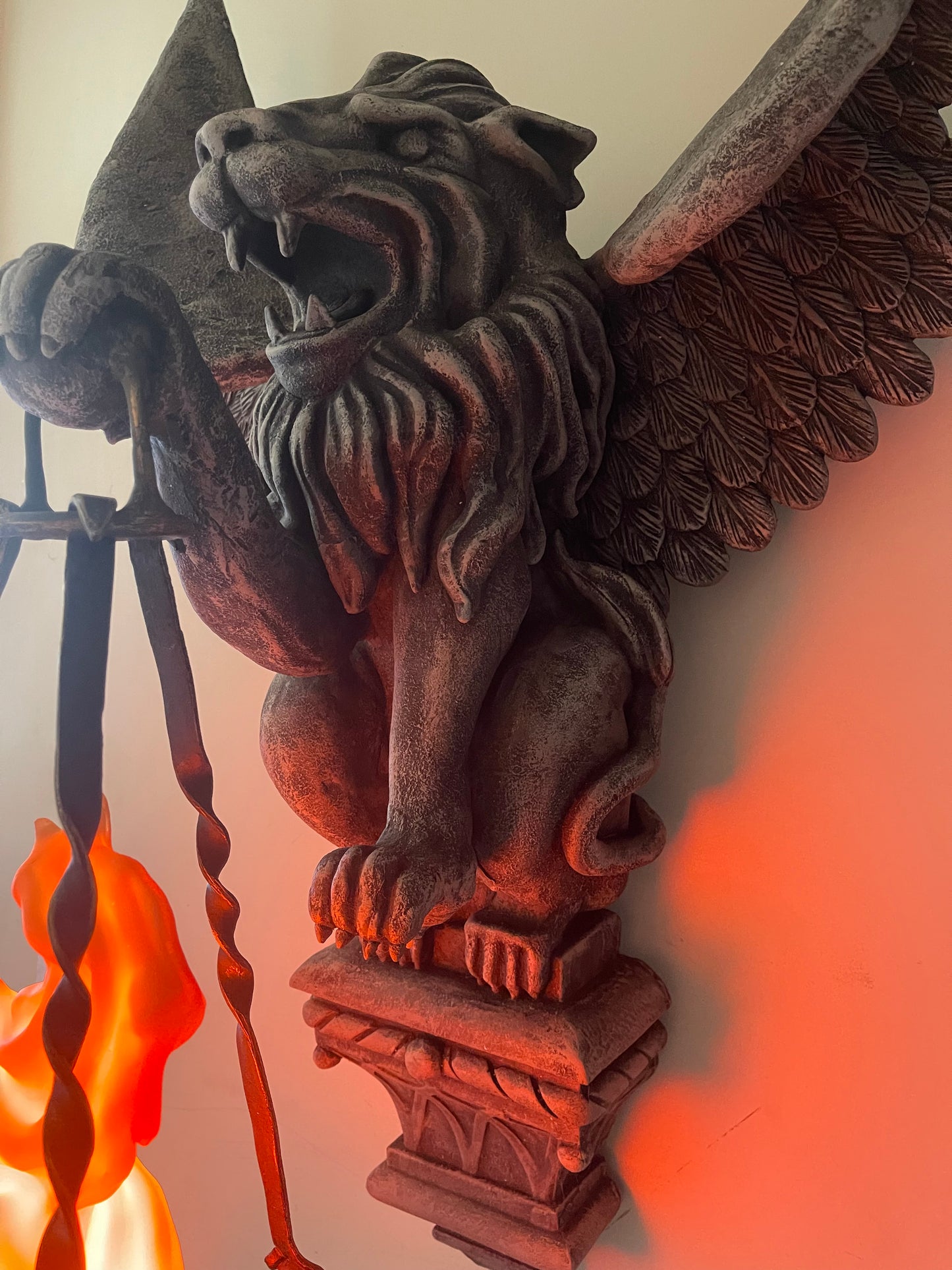 Gryffindor Wall Scone